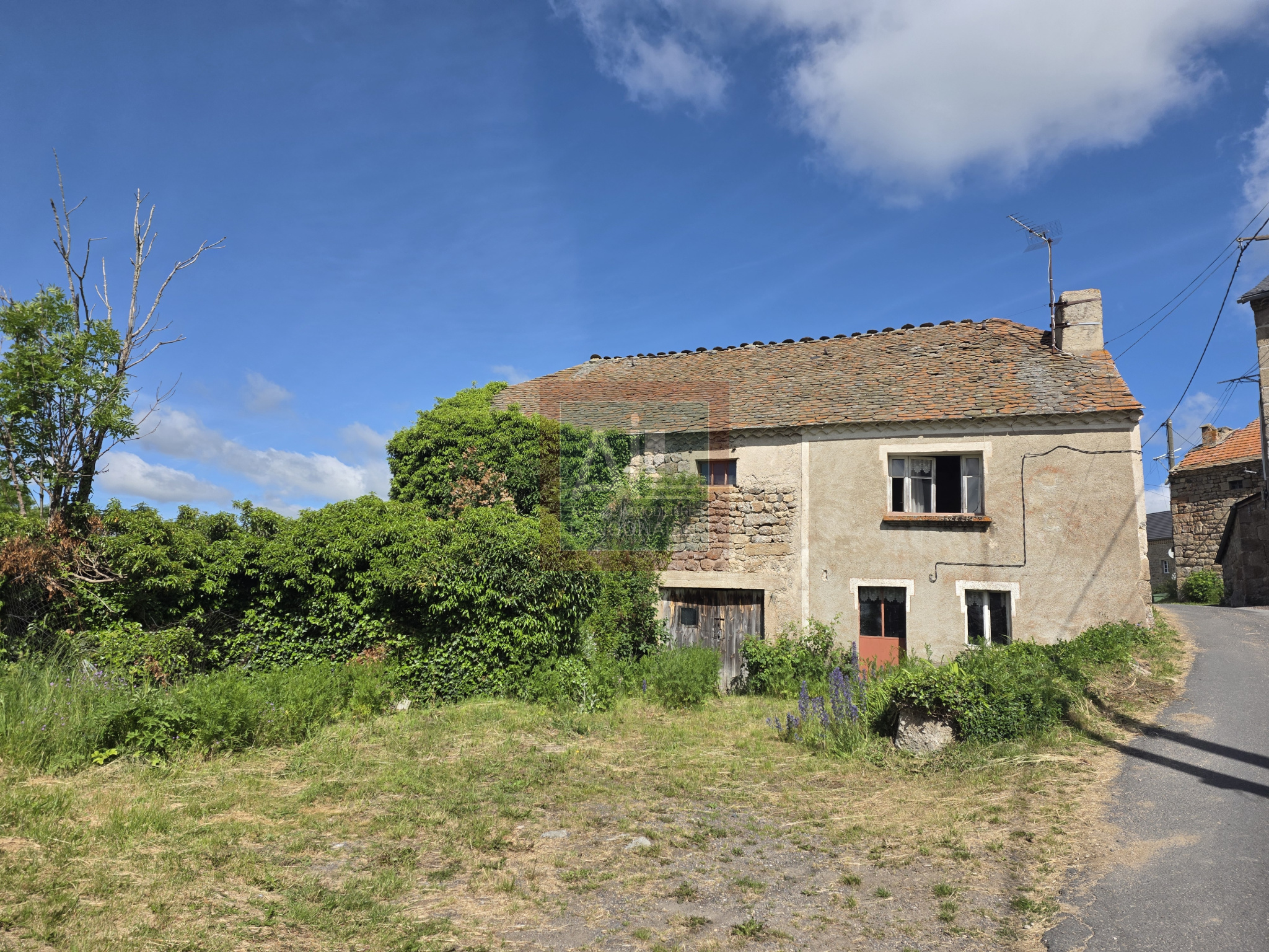 Maison en pierres à rénover